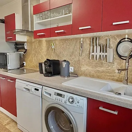 80 M With Sea & Pool View Sleeps 6 Apartman