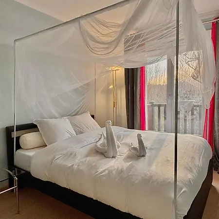 80 M With Sea & Pool View Sleeps 6 Villers-sur-Mer