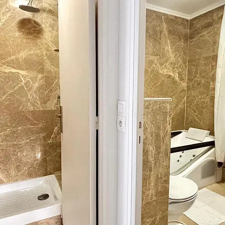 80 M With Sea & Pool View Sleeps 6 Apartament *